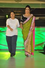 Krishika Lulla walk the ramp at Umeed-Ek Koshish charitable fashion show in Leela hotel on 9th Nov 2012.1 (138).JPG